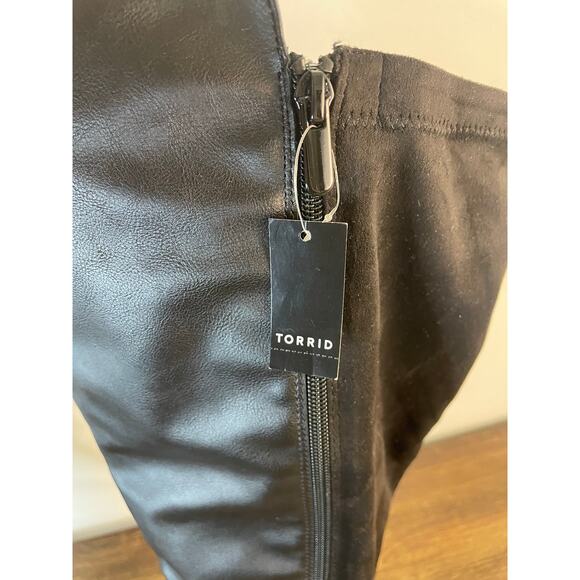 Torrid 5050 Over the Knee Boots 7WW Extra Wide Calf Deep Black Buckle NWT - Picture 6 of 11